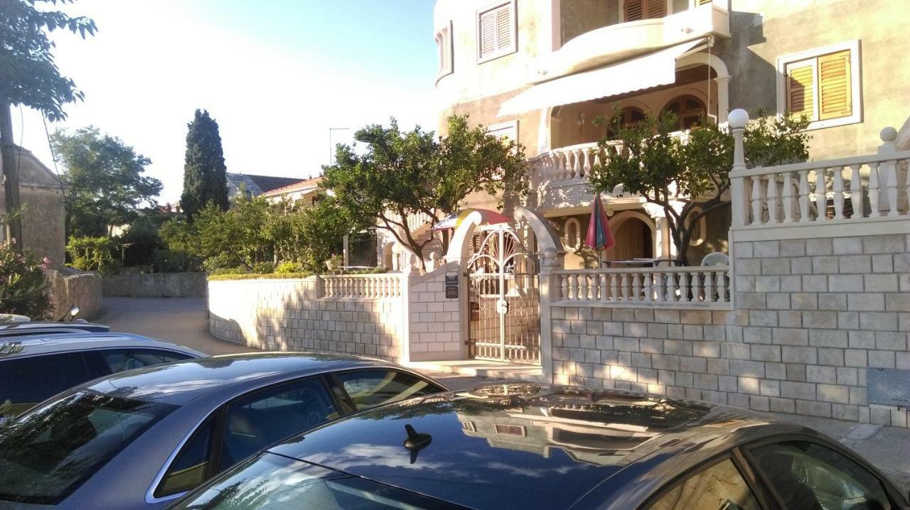 Guest House Marija サマティン エクステリア 写真